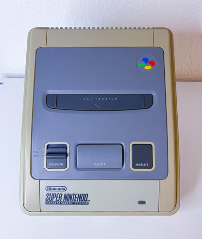 Super Nintendo Entertainment System (SNES)