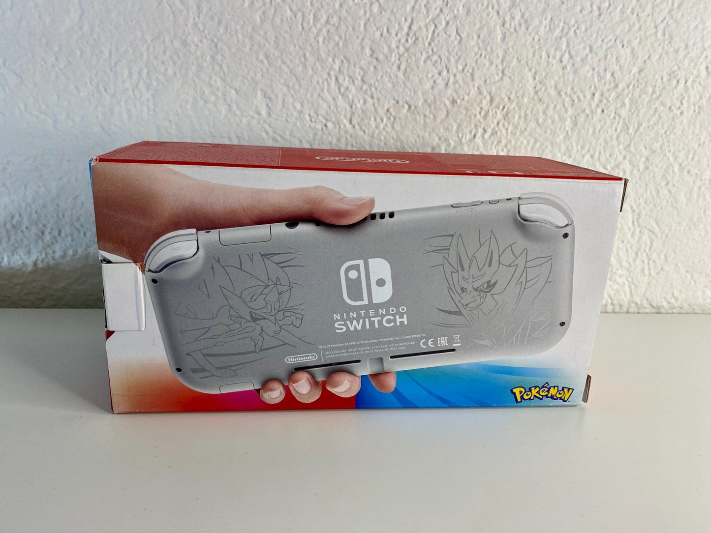 Nintendo Switch Lite Pokémon Edition: Zancian & Zamazenta